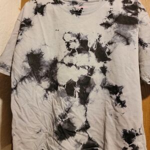 Black and White Tie-Dye Shirt